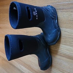 Roper Kid's Muck Boots. Size 9